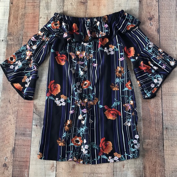 Urban Romantics Dresses & Skirts - SOLD🎉Urban Romantics Floral Dress